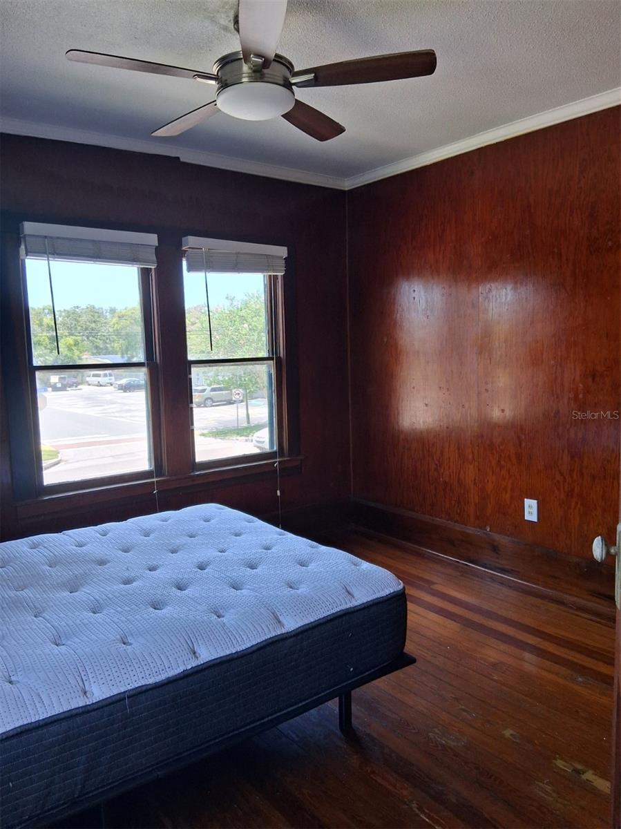 Image 2 of 14 For 472 Clearwater Largo Road N
