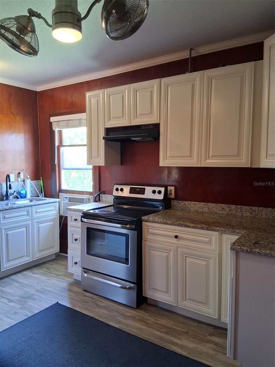 Image 6 of 14 For 472 Clearwater Largo Road N