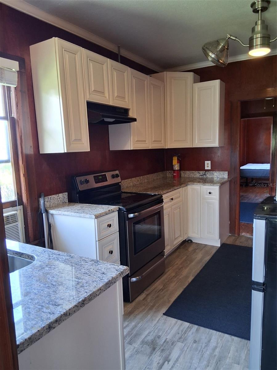 Image 9 of 14 For 472 Clearwater Largo Road N