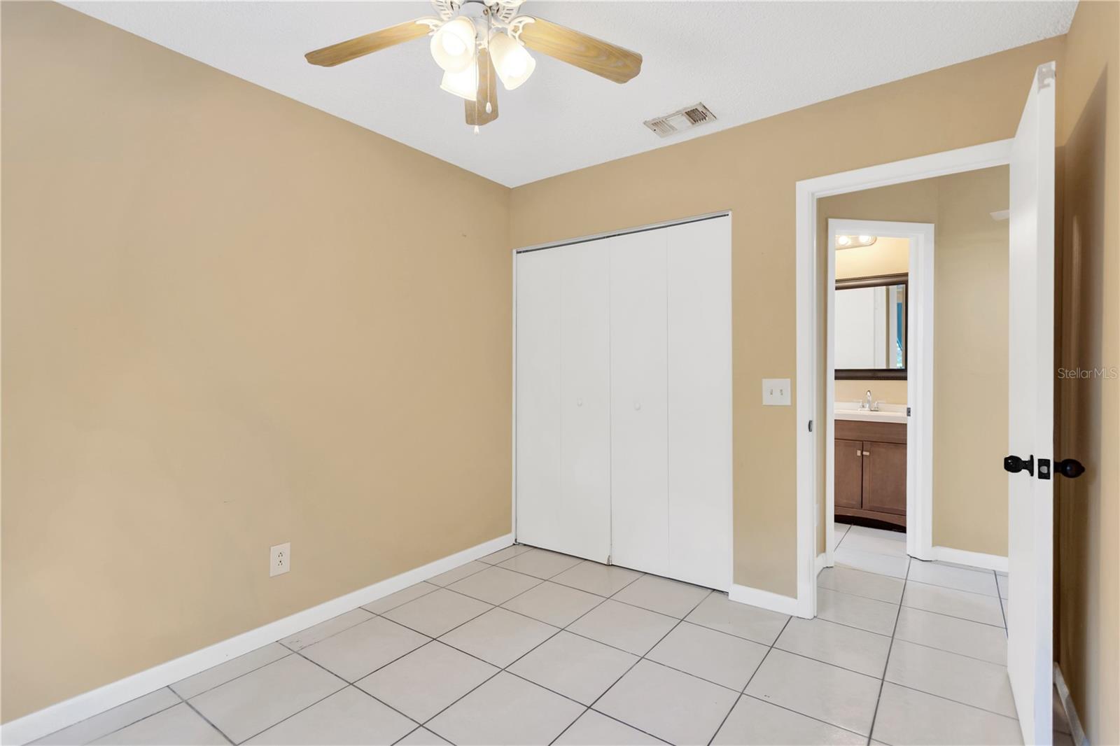 Image 10 of 30 For 314 Regal Park Drive