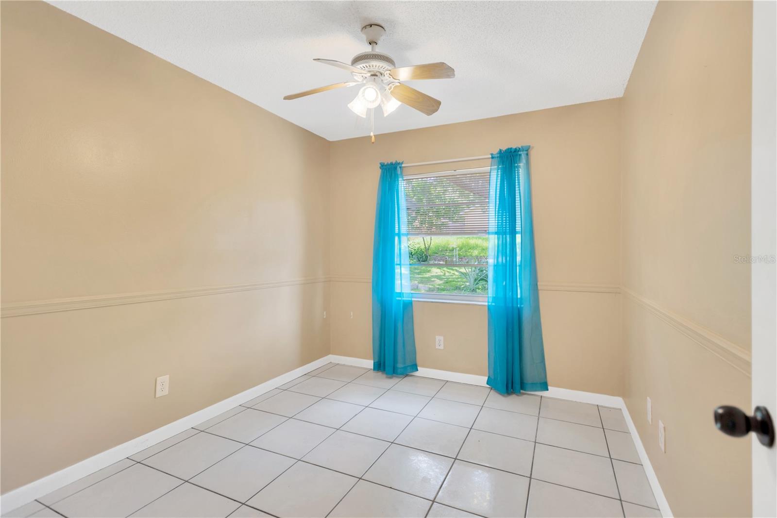 Image 16 of 30 For 314 Regal Park Drive