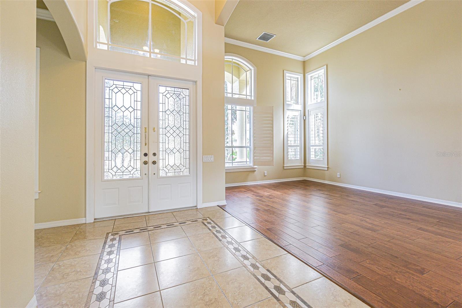 Listing photo id 15 for 3015 Northfield Drive