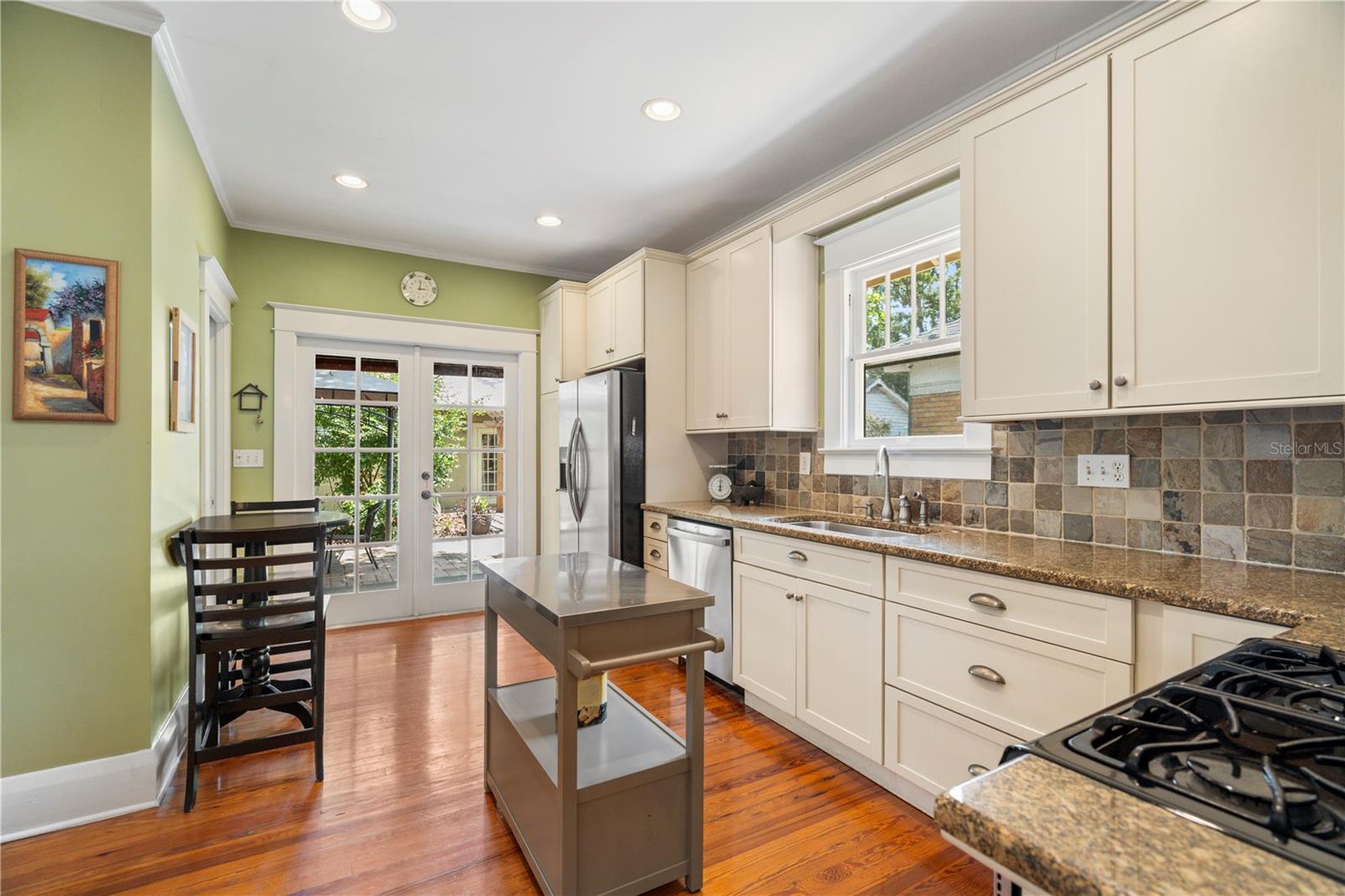 Image 18 of 98 For 1207 Powhatan Avenue