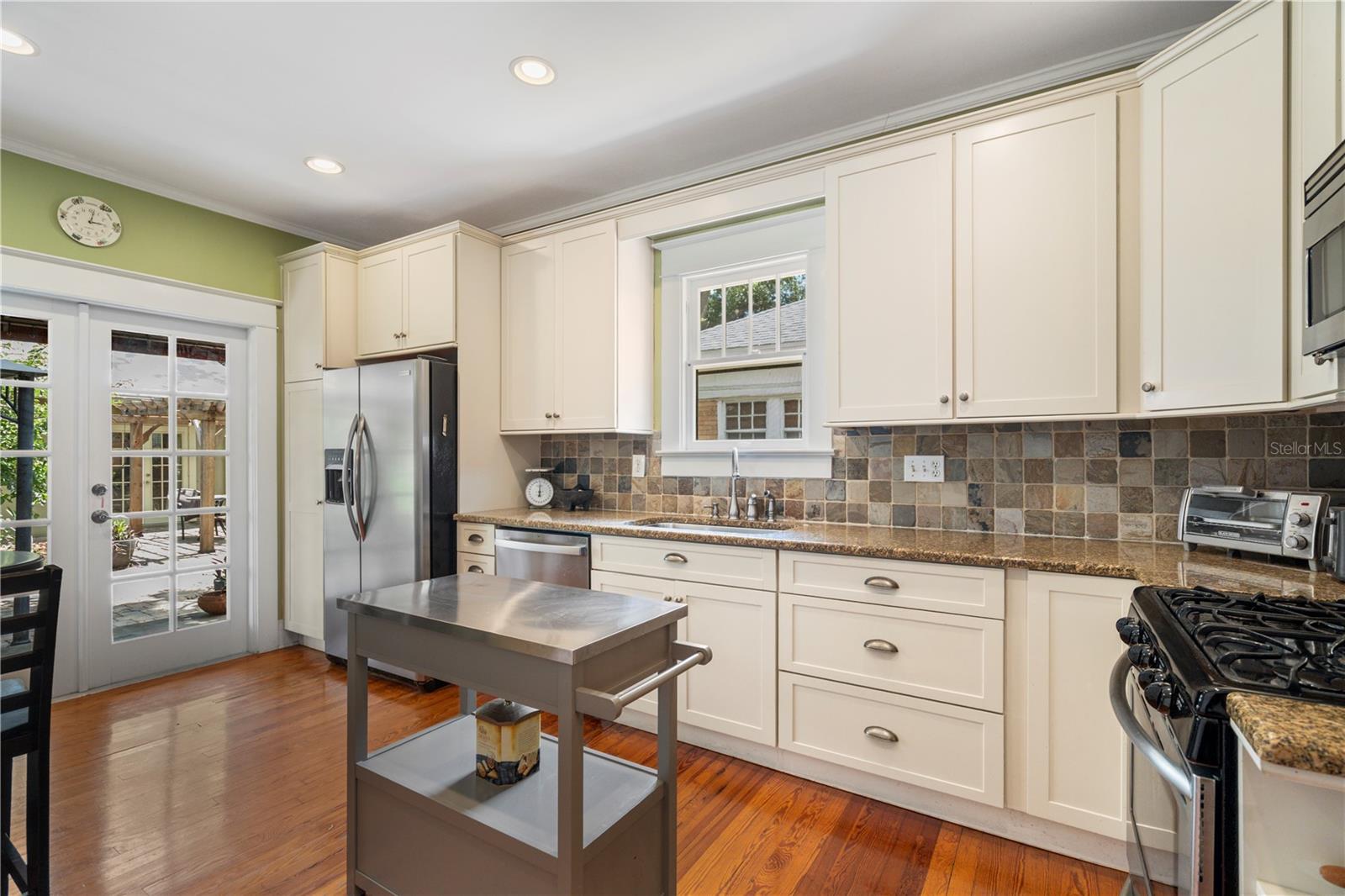 Image 19 of 98 For 1207 Powhatan Avenue
