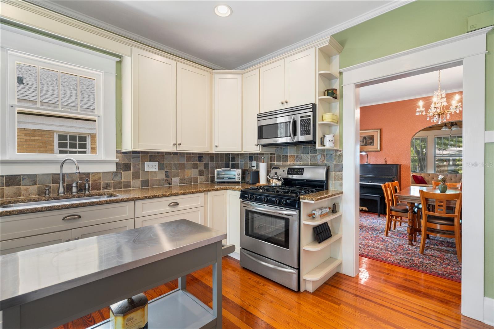 Image 20 of 98 For 1207 Powhatan Avenue
