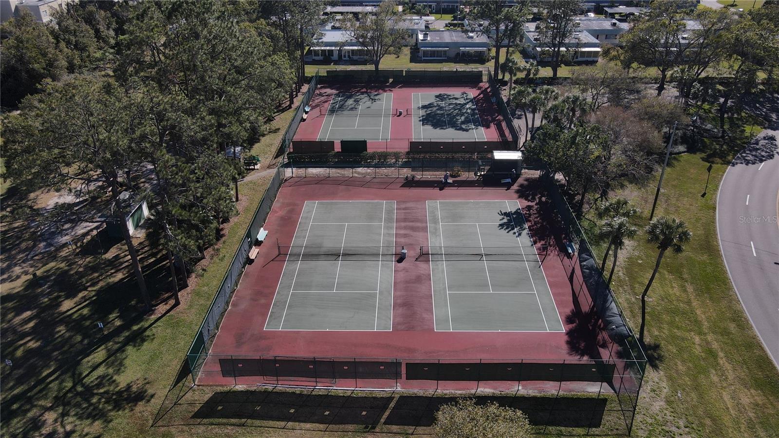 Image 41 of 63 For 1226 Lyndhurst Greens Drive 0