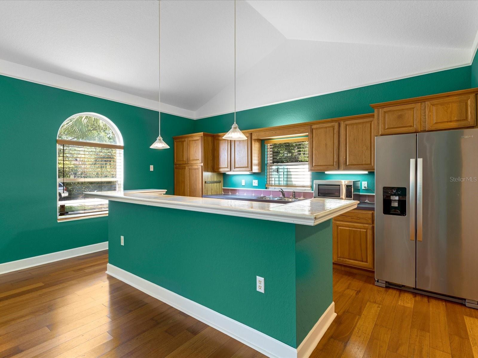 Image 14 of 41 For 145 18th Avenue Se