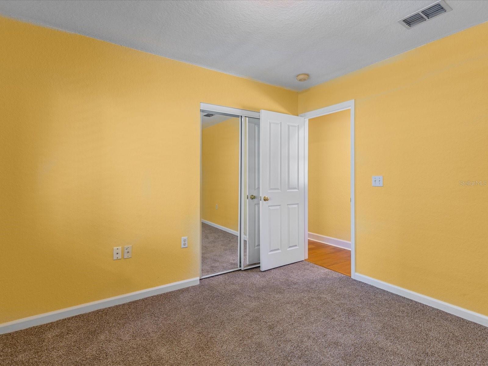 Image 30 of 41 For 145 18th Avenue Se