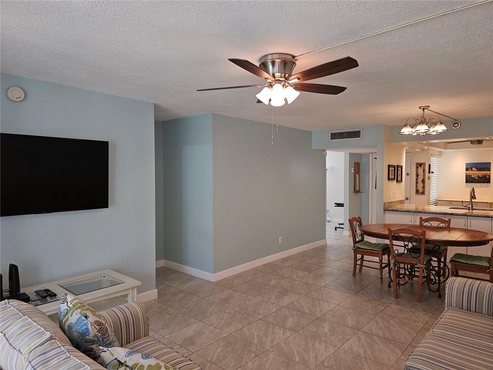 Image 10 of 37 For 14130 Rosemary Lane 3207