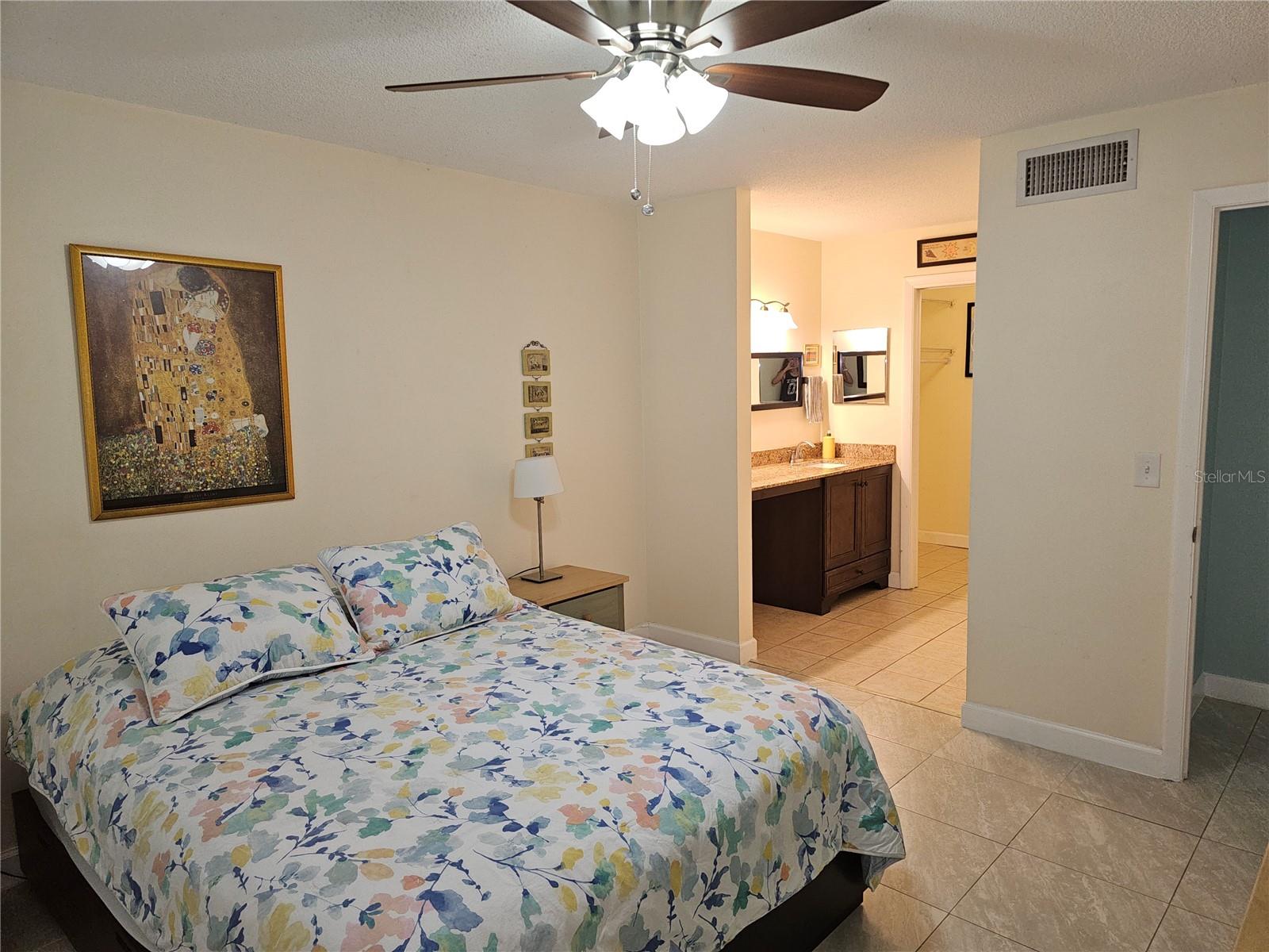 Image 12 of 37 For 14130 Rosemary Lane 3207