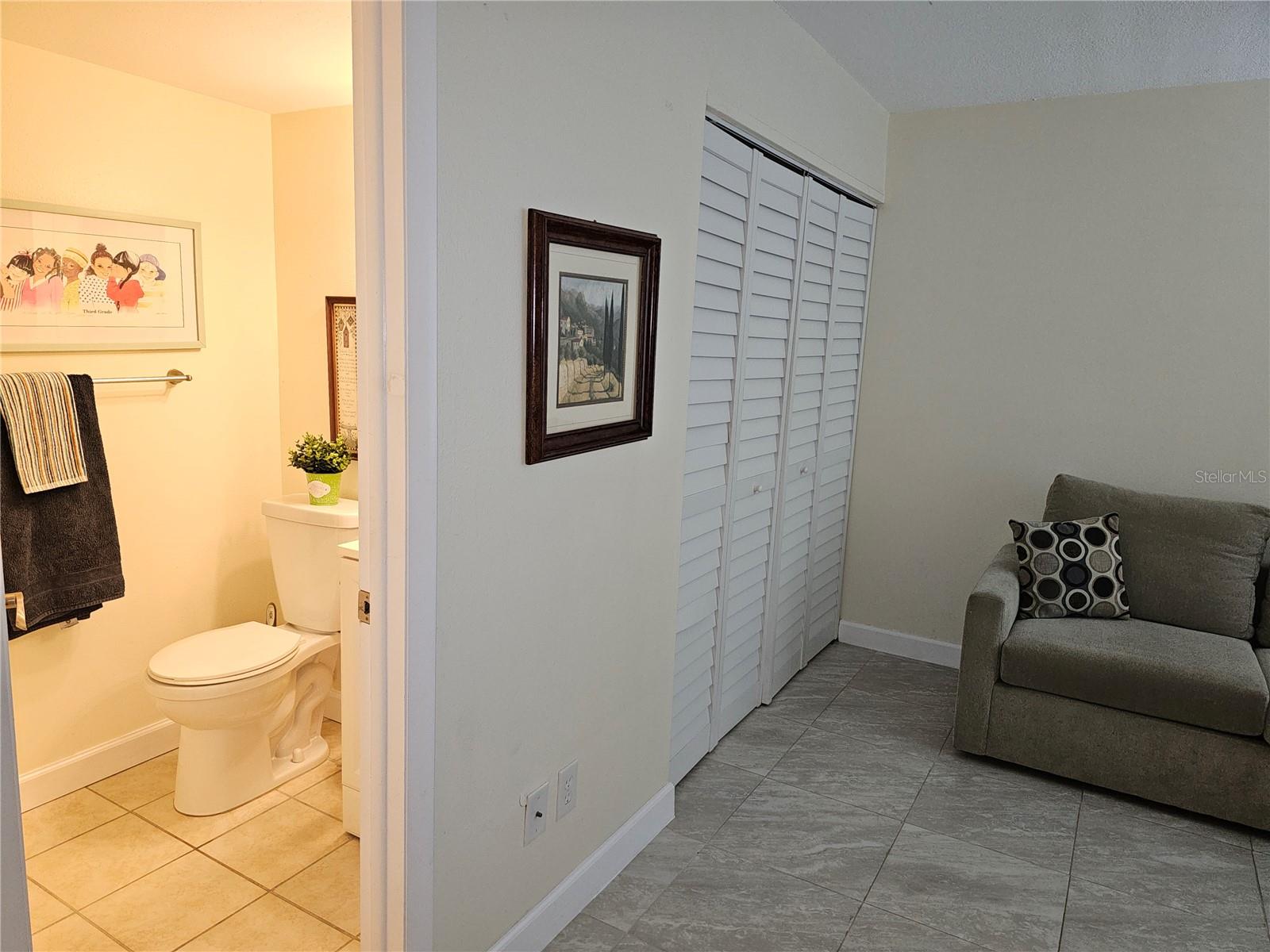 Image 20 of 37 For 14130 Rosemary Lane 3207