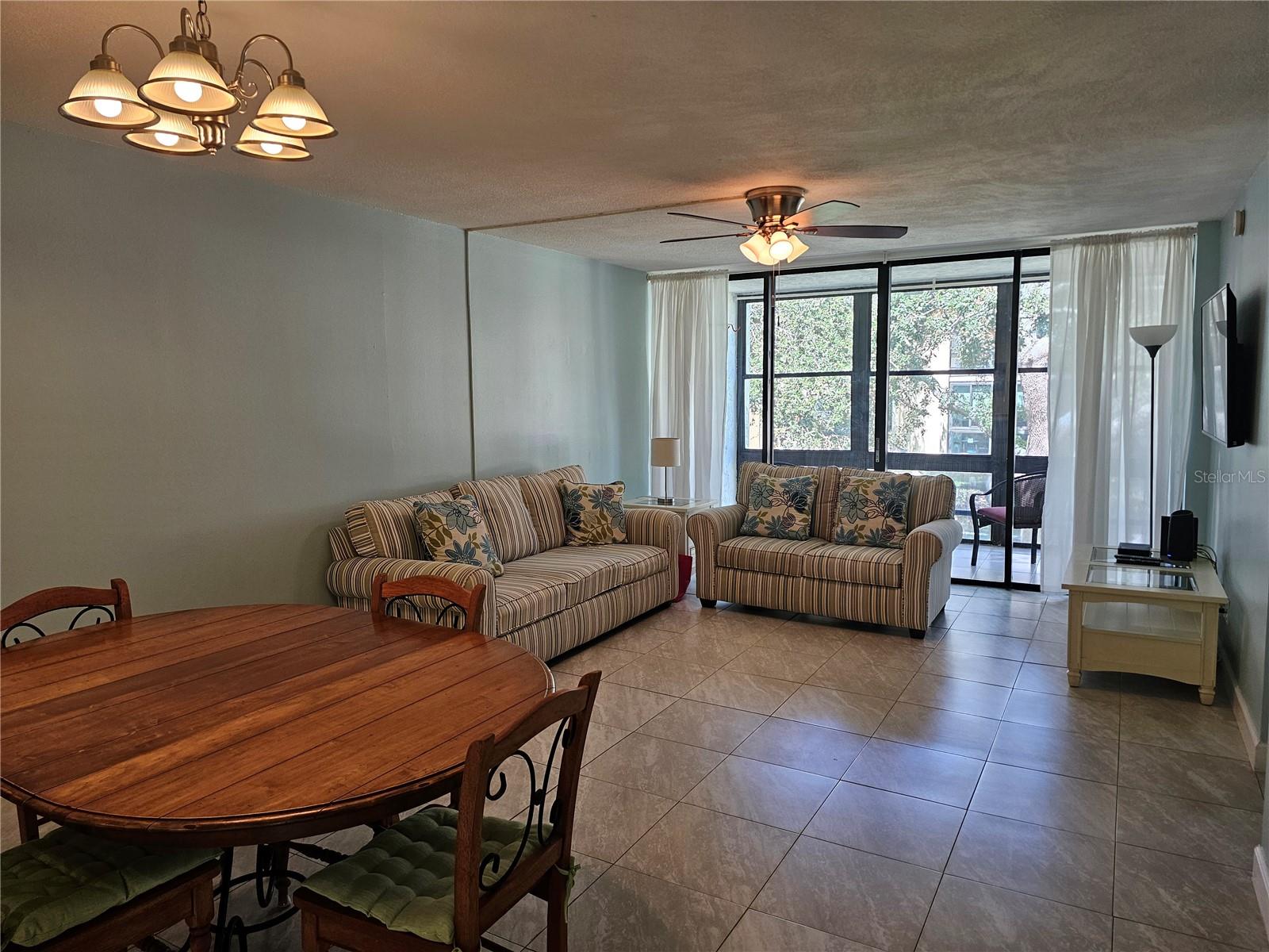 Image 6 of 37 For 14130 Rosemary Lane 3207