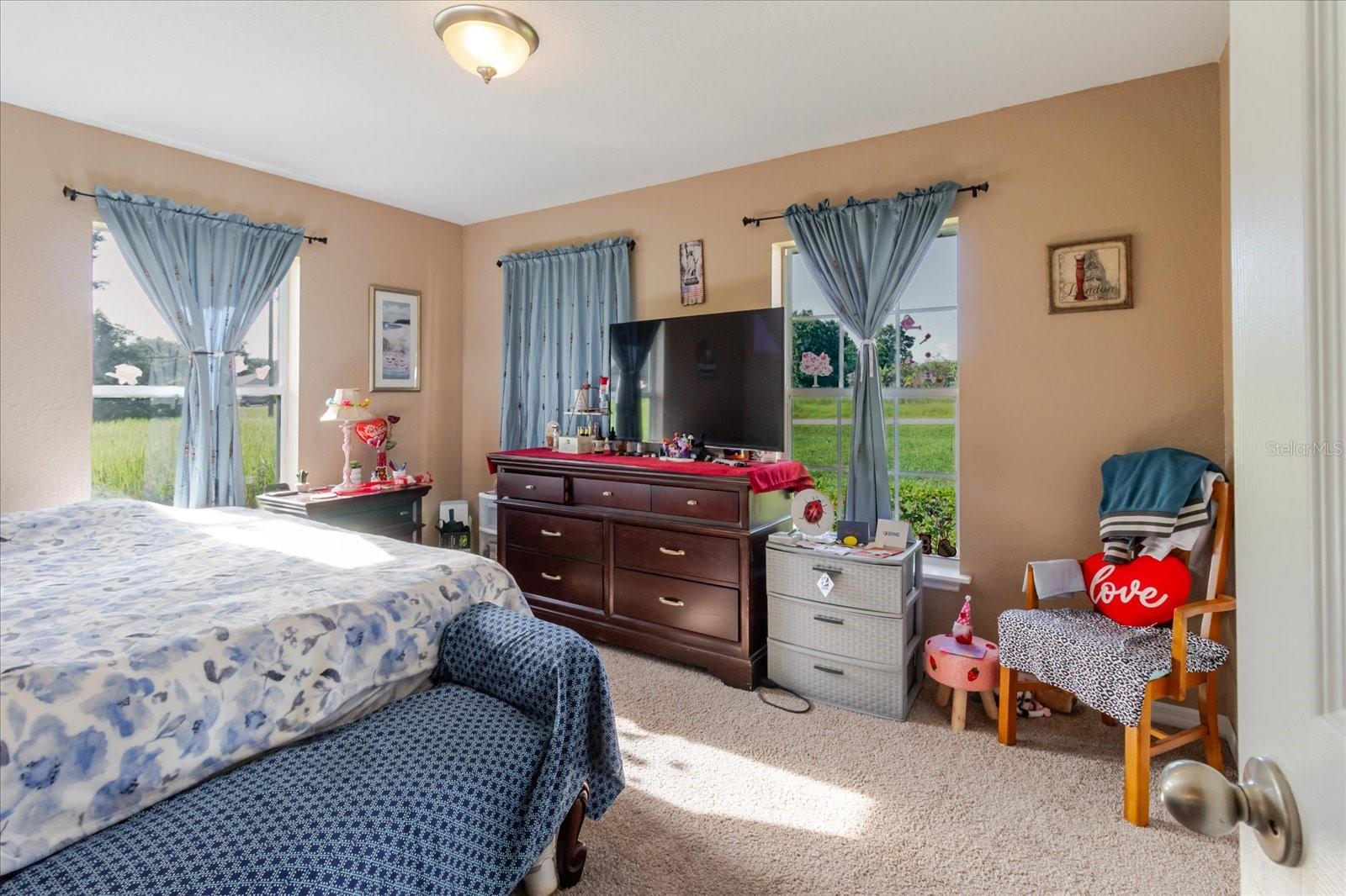 Image 26 of 30 For 313 Locust Pass