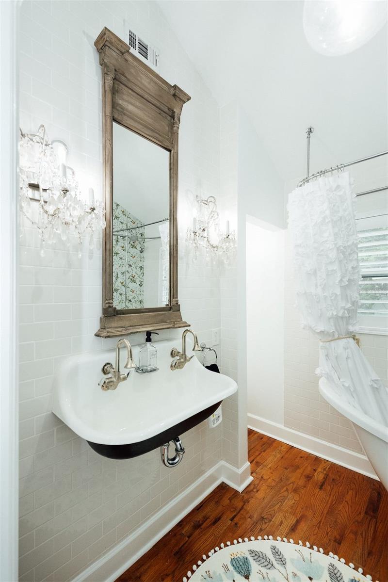 Image 23 of 50 For 4613 Macdill Avenue