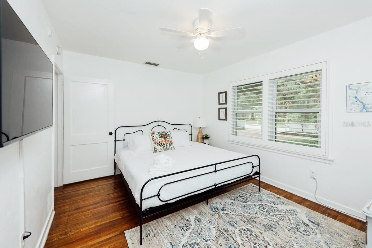 Image 29 of 50 For 4613 Macdill Avenue