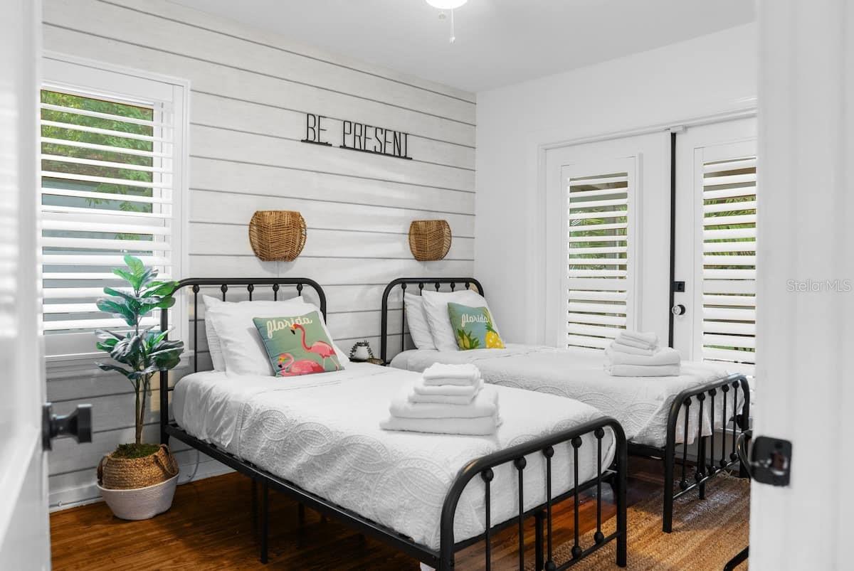 Image 34 of 50 For 4613 Macdill Avenue