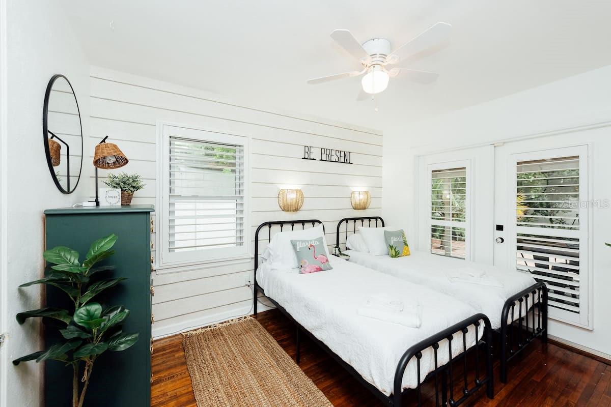 Image 40 of 50 For 4613 Macdill Avenue