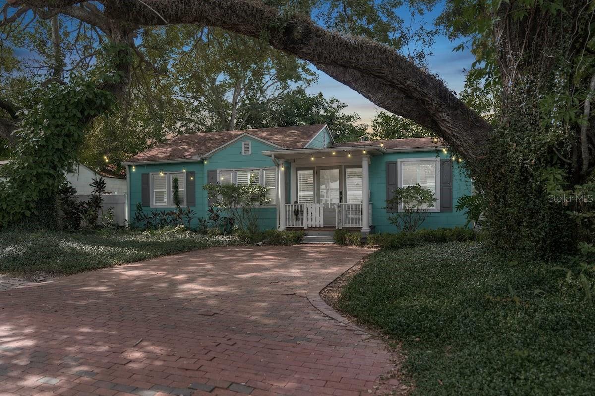 Image 43 of 50 For 4613 Macdill Avenue