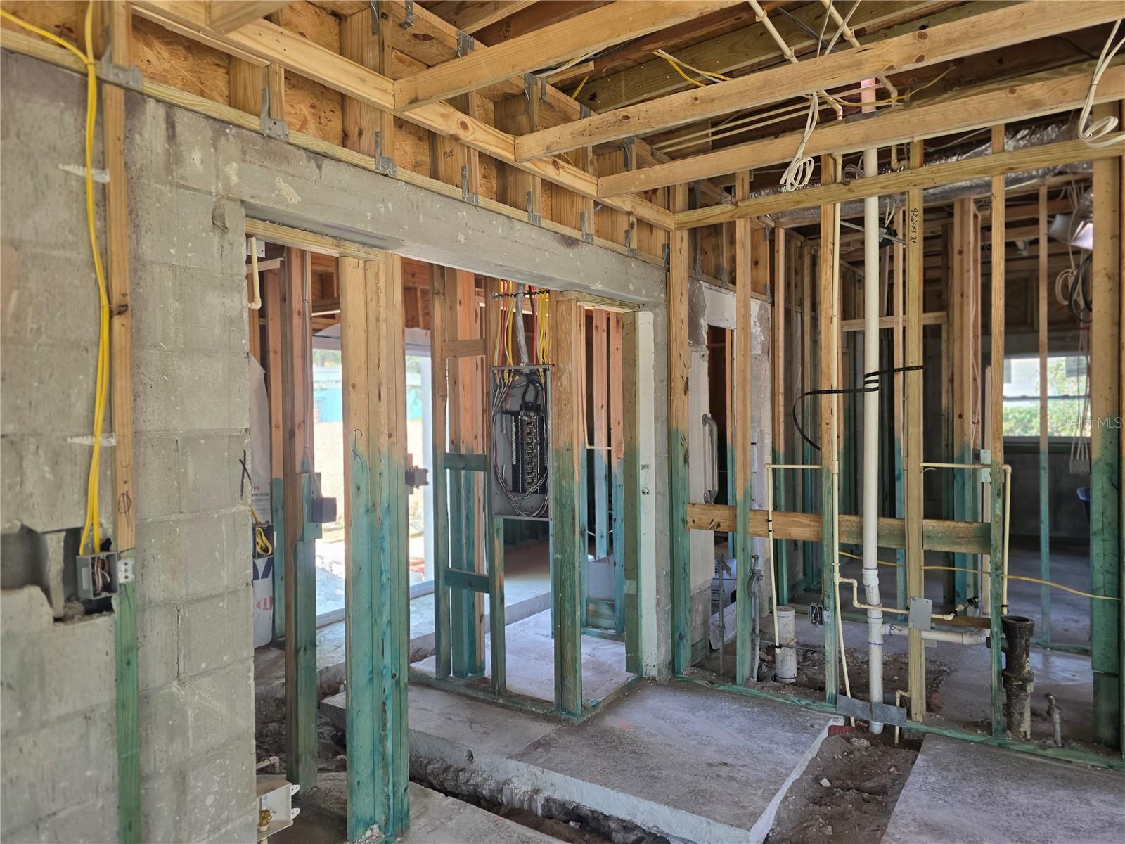 Listing photo id 1 for 910 Osborne Avenue
