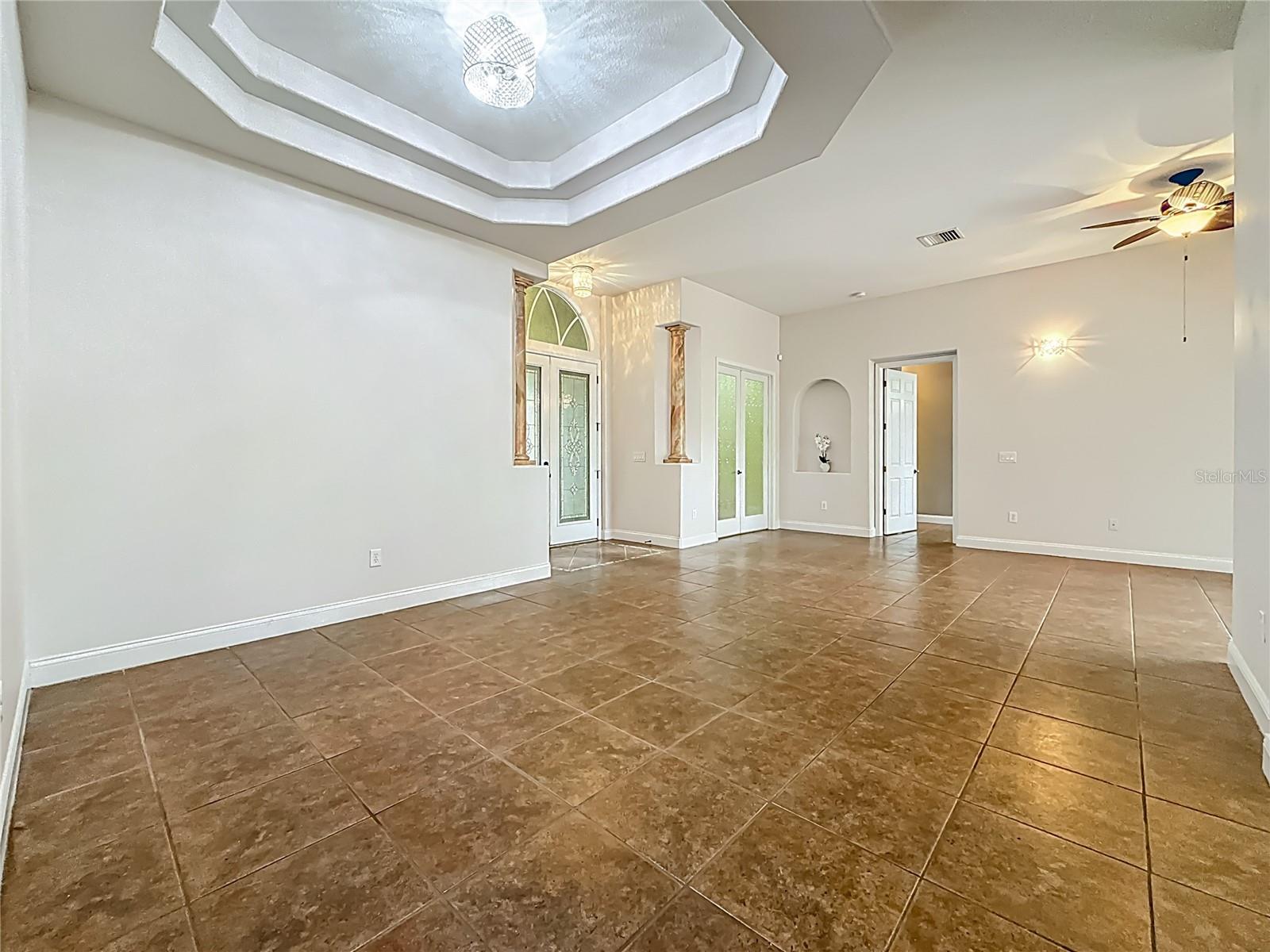 Image 11 of 75 For 20626 Longleaf Pine Avenue