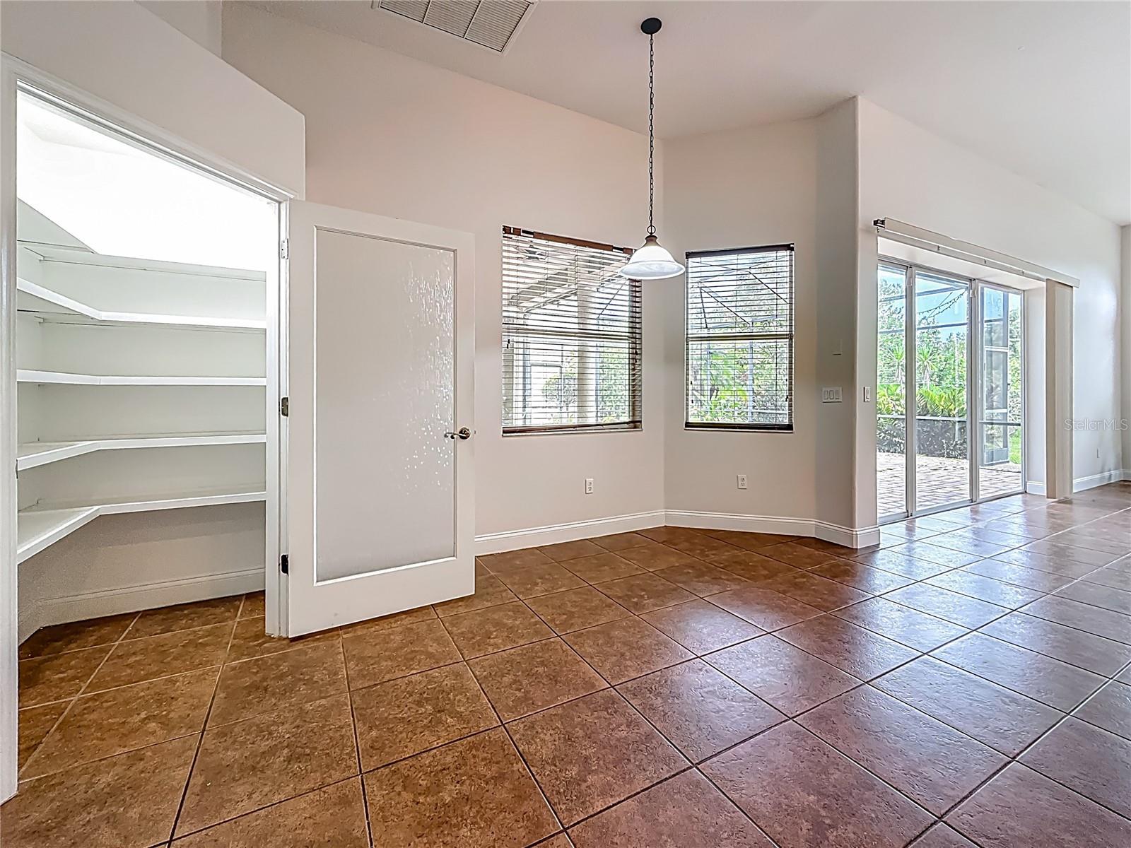Image 14 of 75 For 20626 Longleaf Pine Avenue