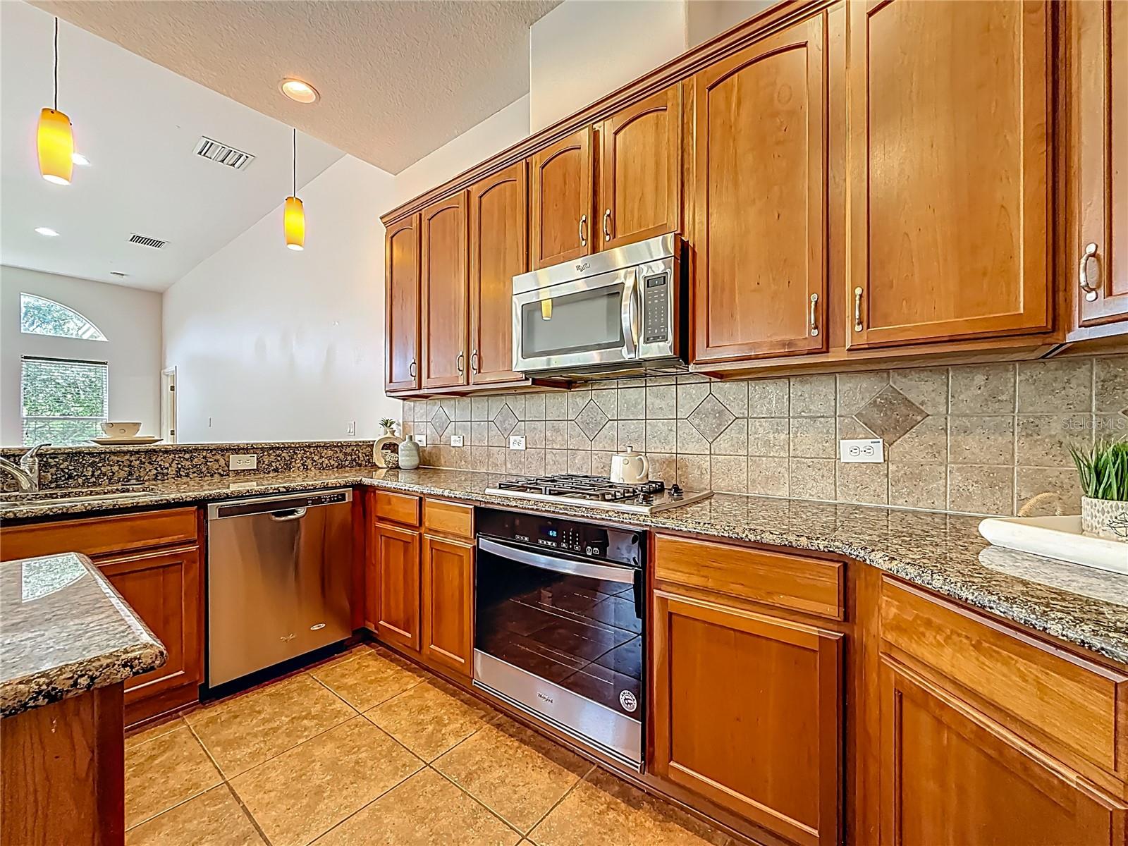 Image 18 of 75 For 20626 Longleaf Pine Avenue