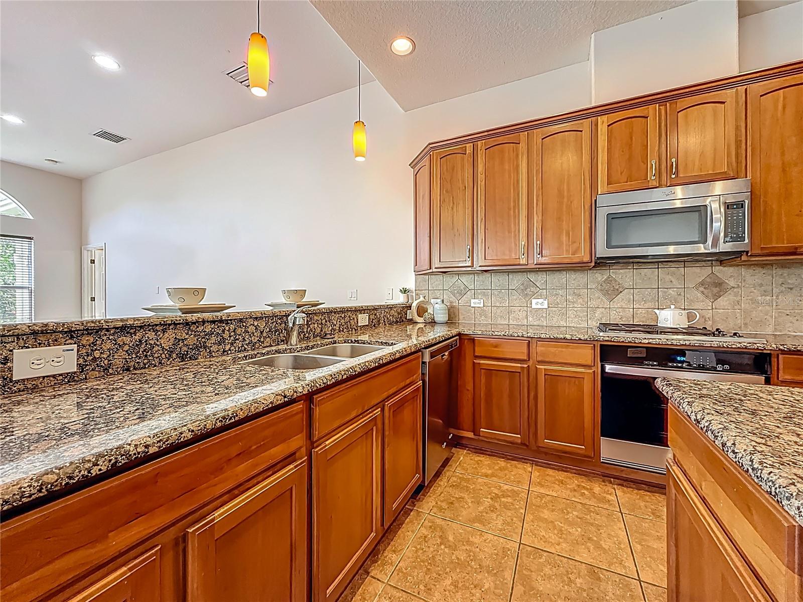 Image 22 of 75 For 20626 Longleaf Pine Avenue