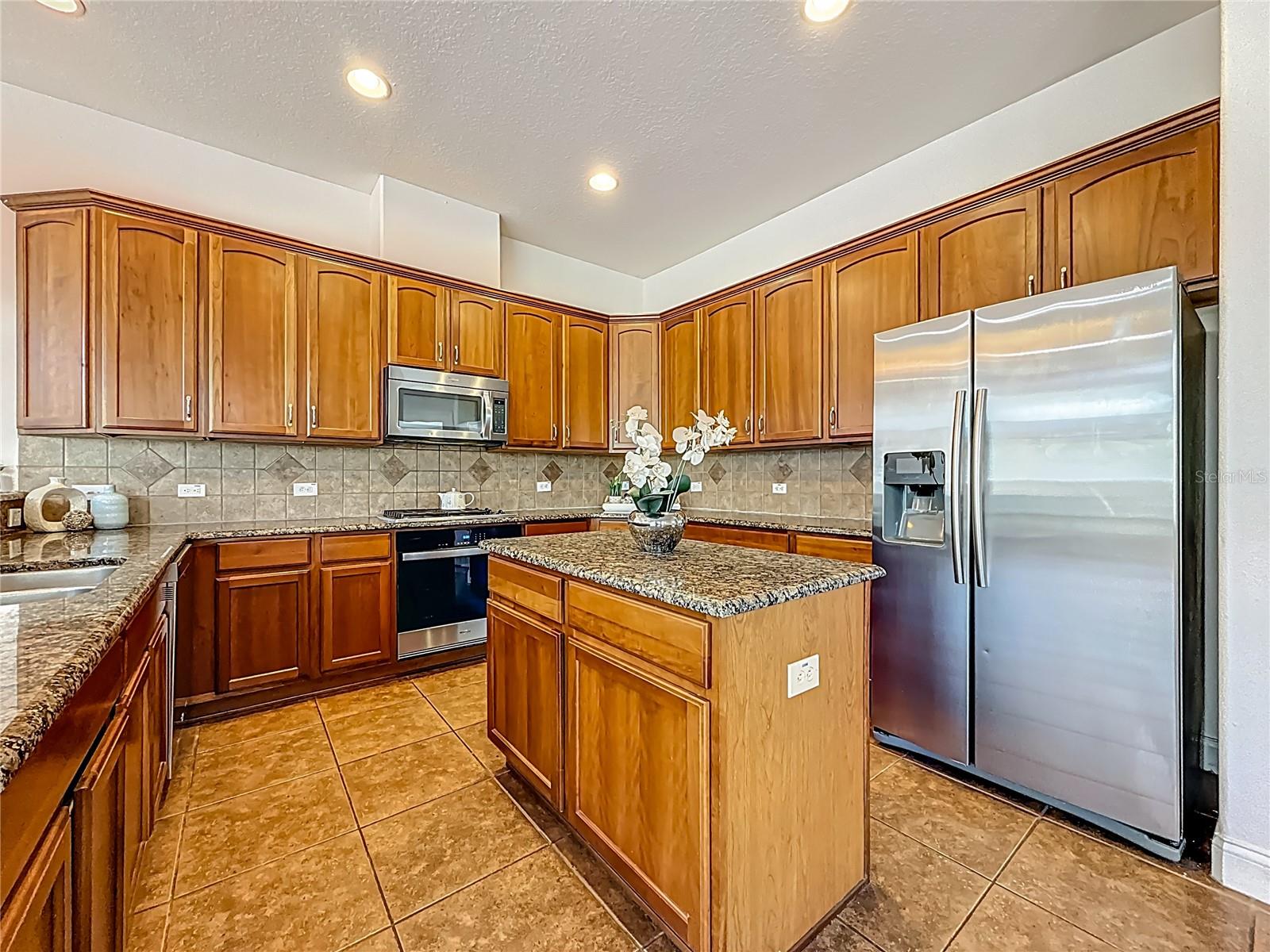 Image 23 of 75 For 20626 Longleaf Pine Avenue