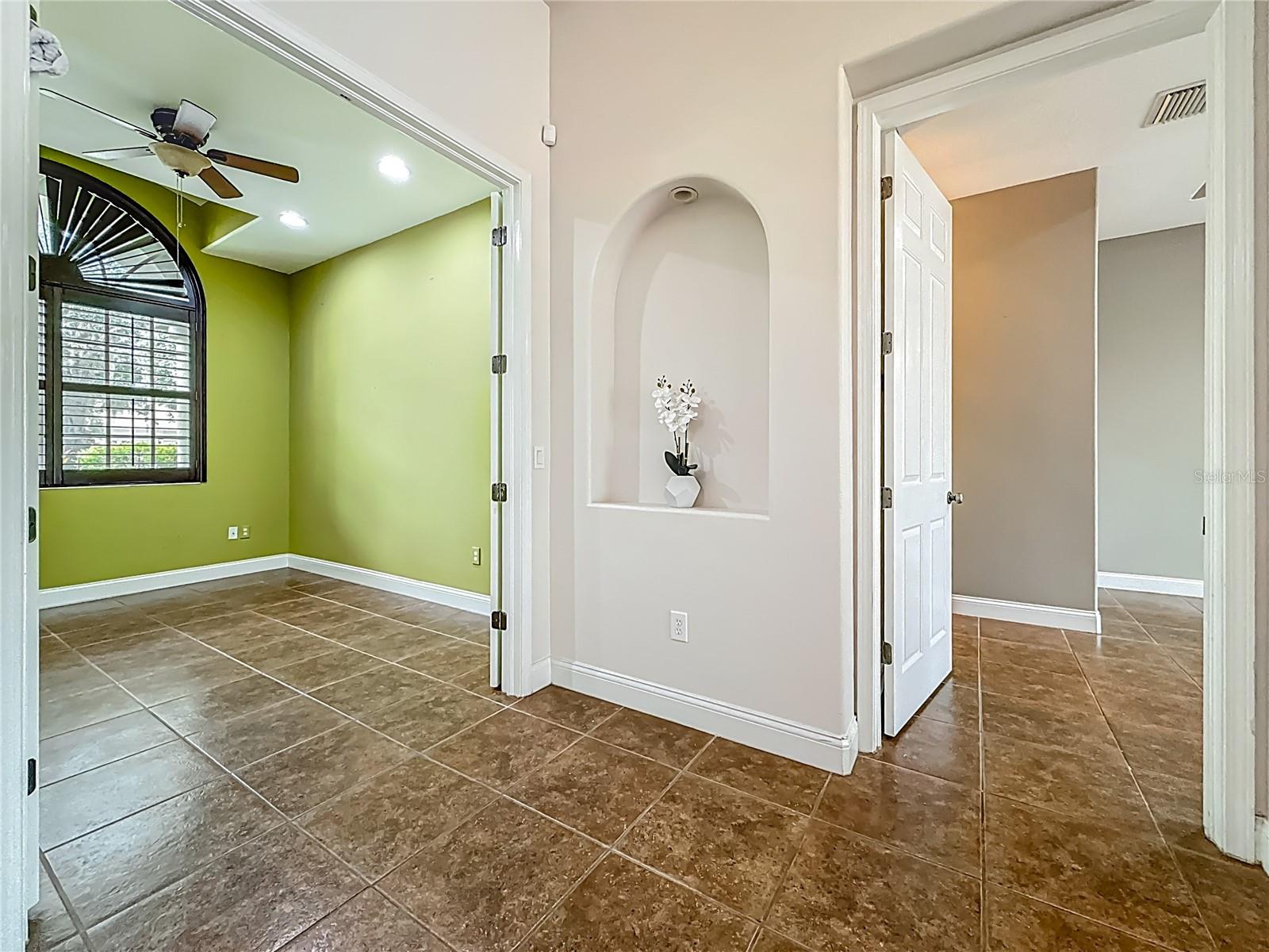Image 28 of 75 For 20626 Longleaf Pine Avenue