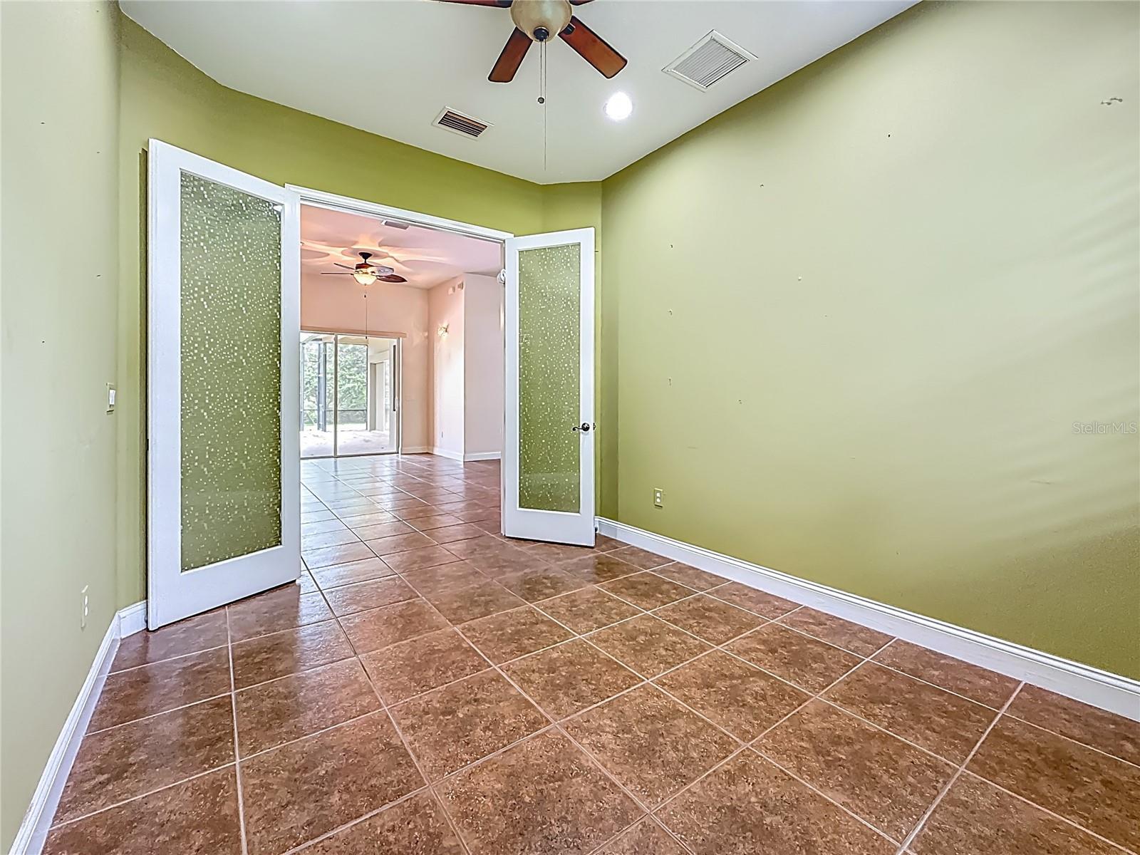 Image 31 of 75 For 20626 Longleaf Pine Avenue