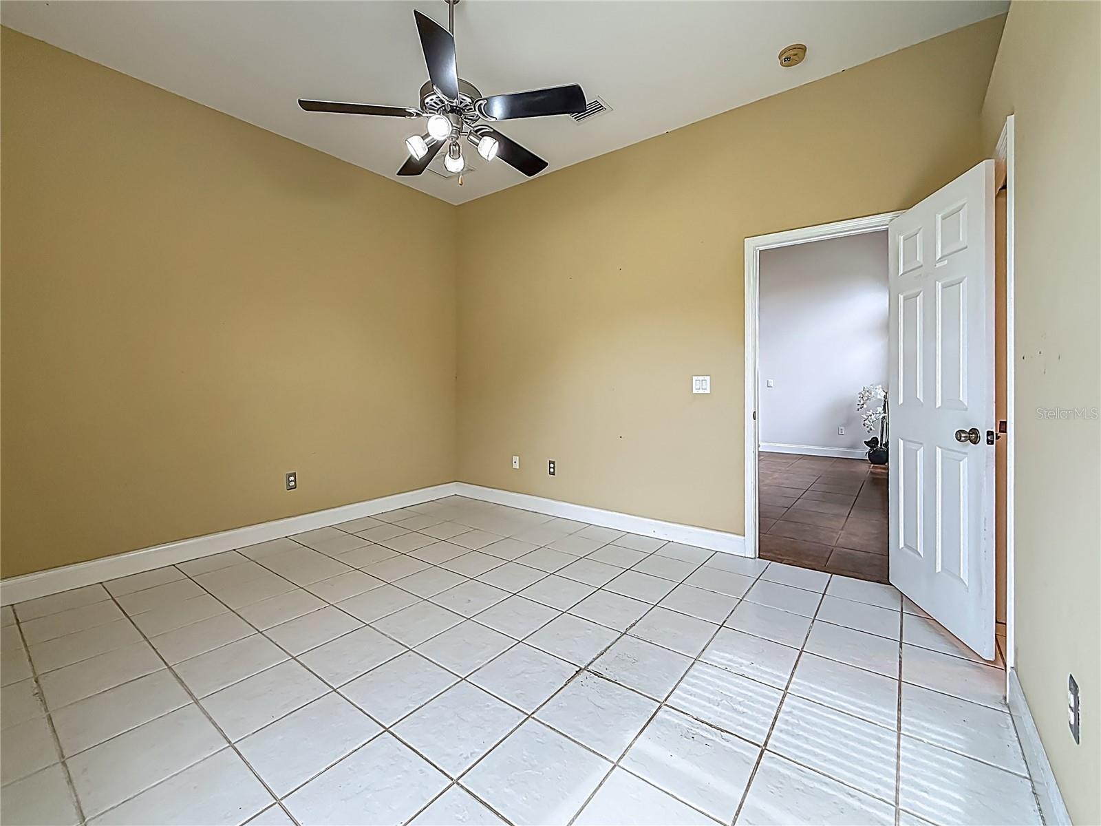 Image 34 of 75 For 20626 Longleaf Pine Avenue
