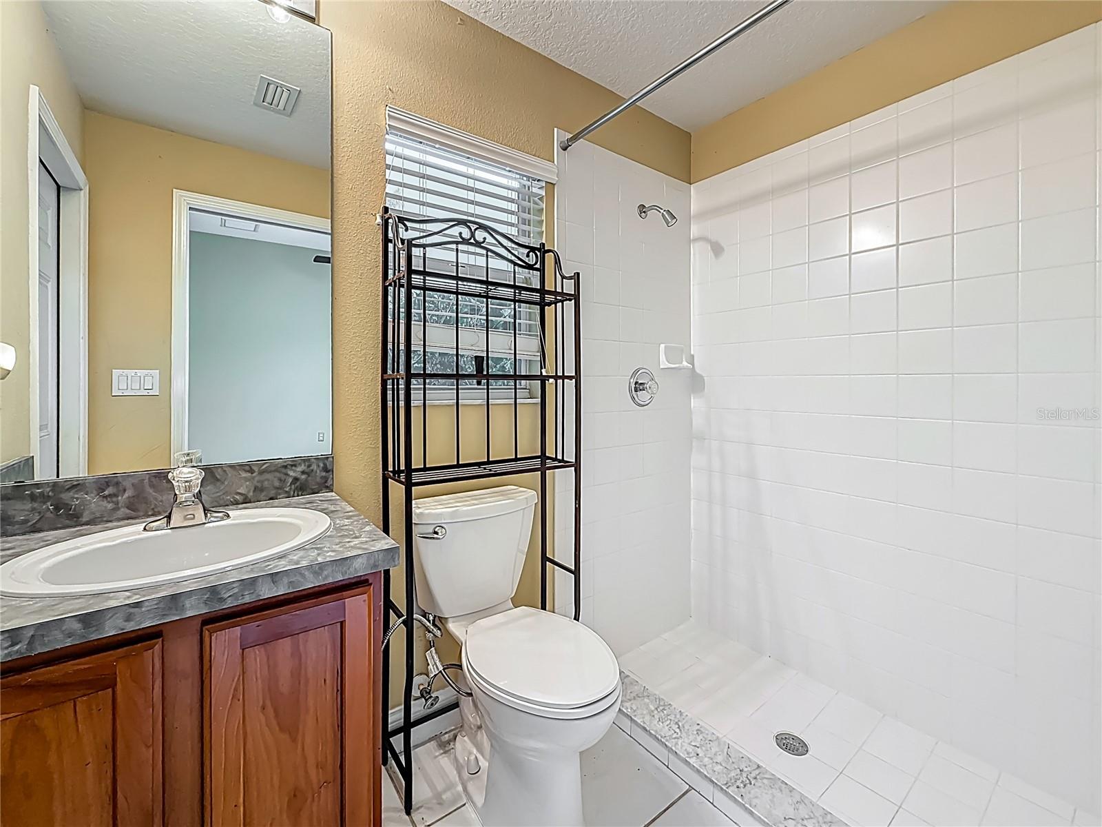 Image 37 of 75 For 20626 Longleaf Pine Avenue