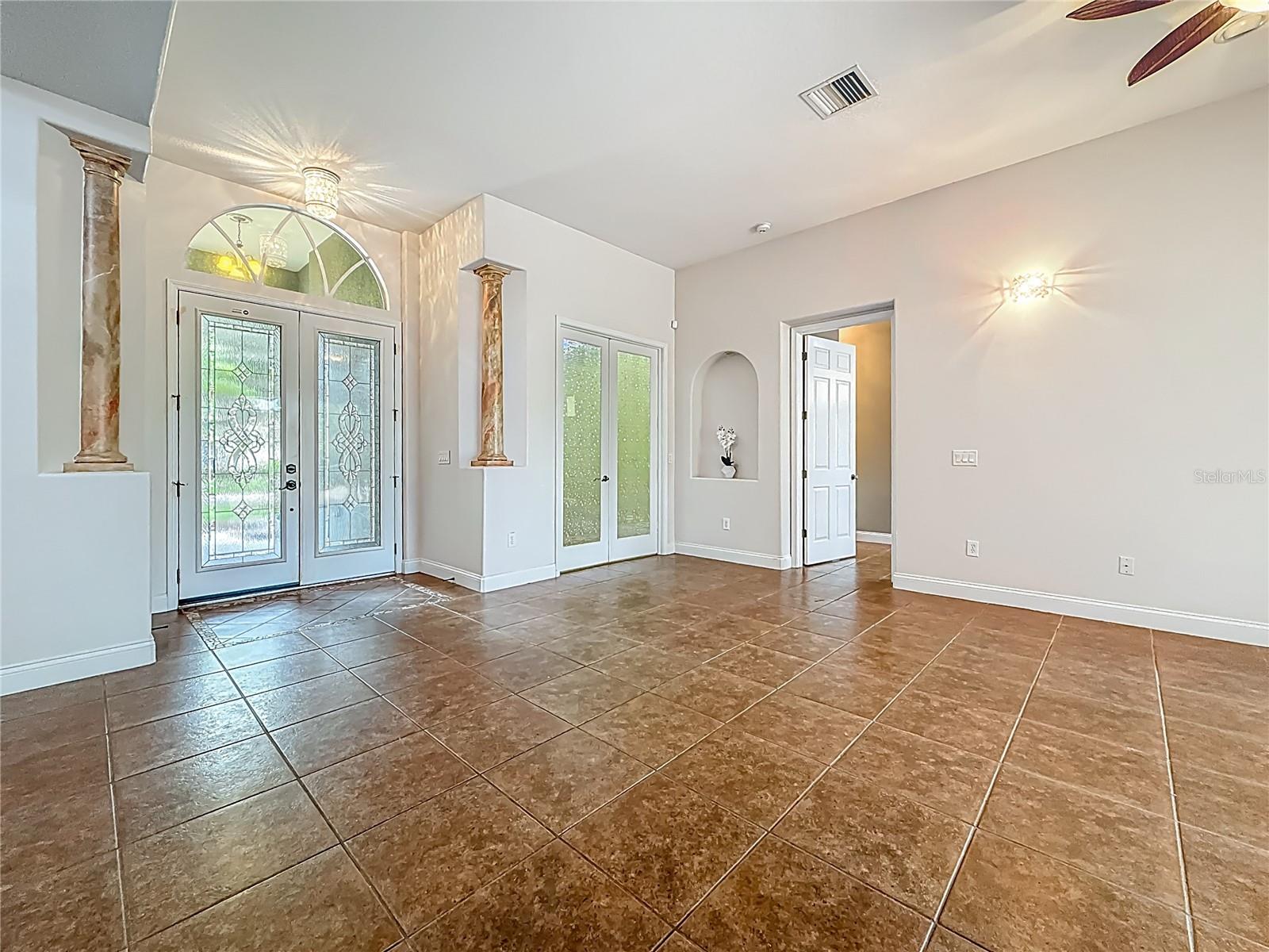 Image 8 of 75 For 20626 Longleaf Pine Avenue