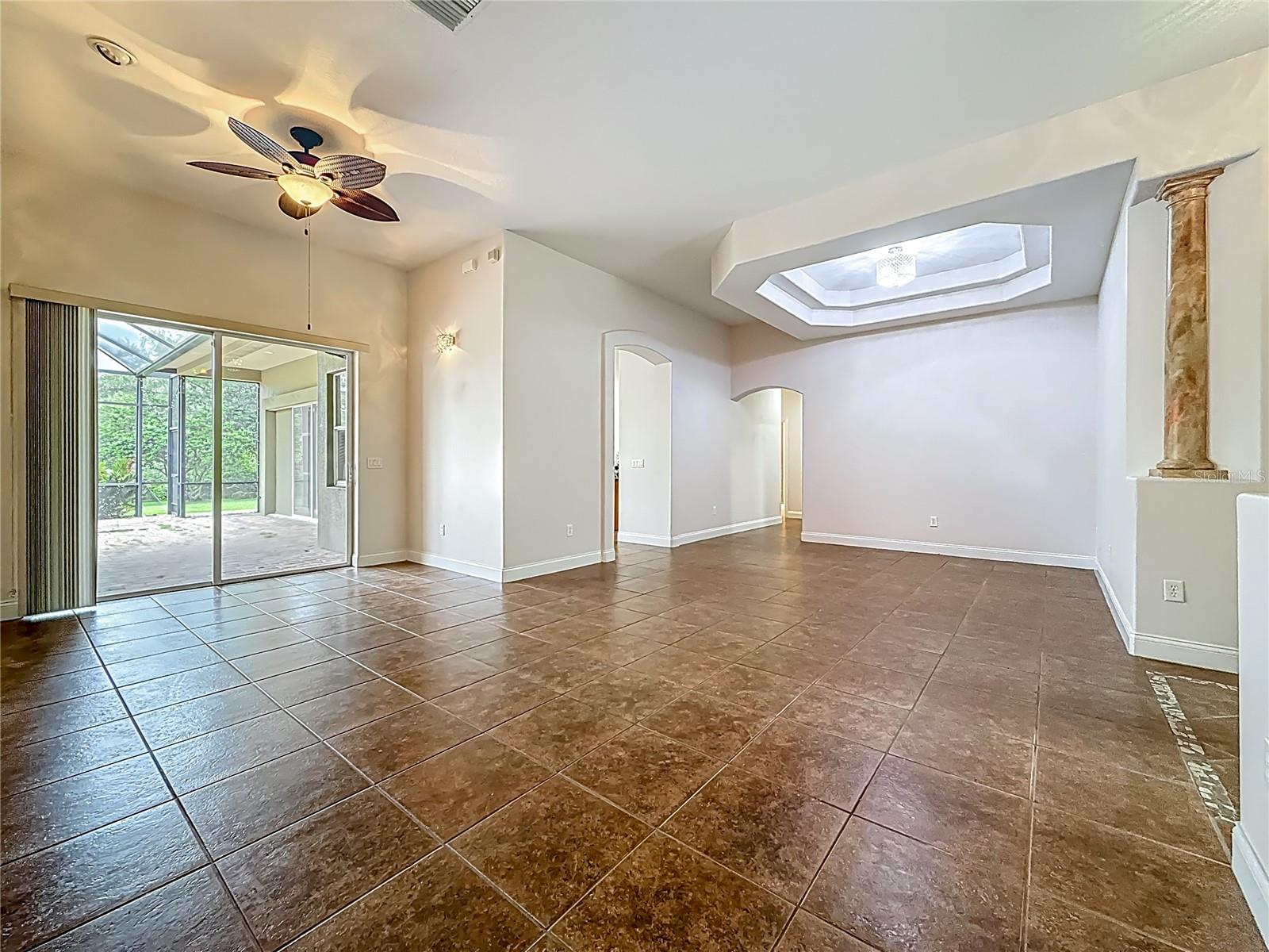 Image 9 of 75 For 20626 Longleaf Pine Avenue