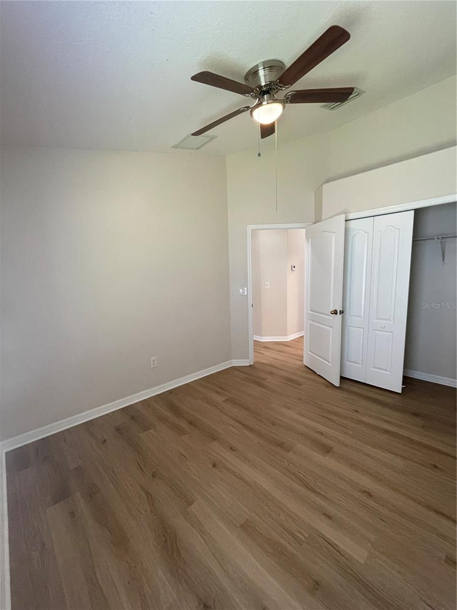 Image 13 of 24 For 3849 Washburn Pl