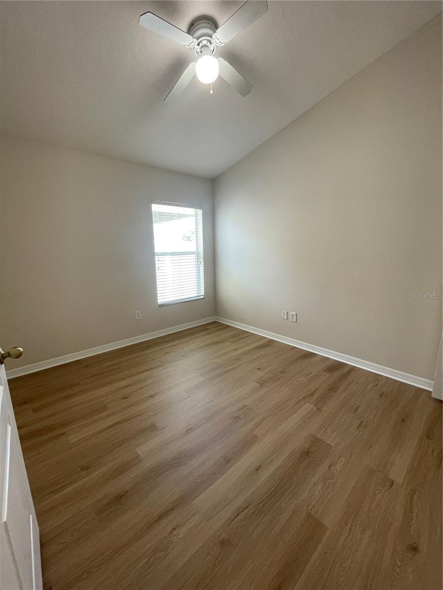 Image 16 of 24 For 3849 Washburn Pl