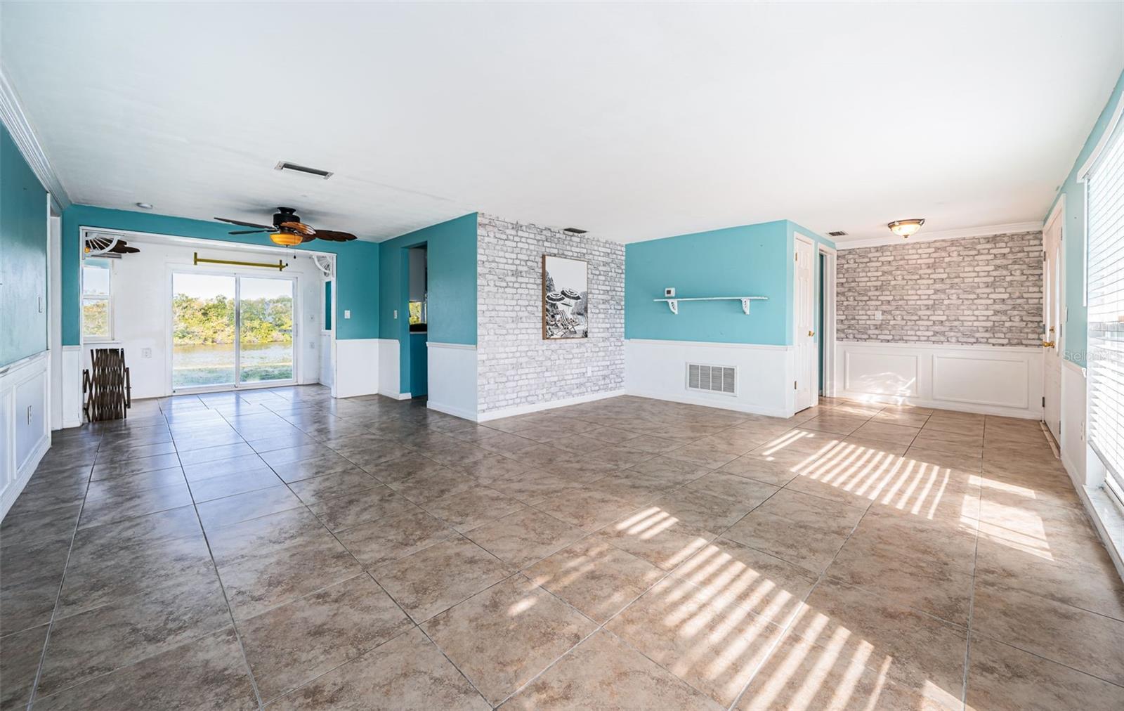 Image 16 of 66 For 3627 Grayton Drive