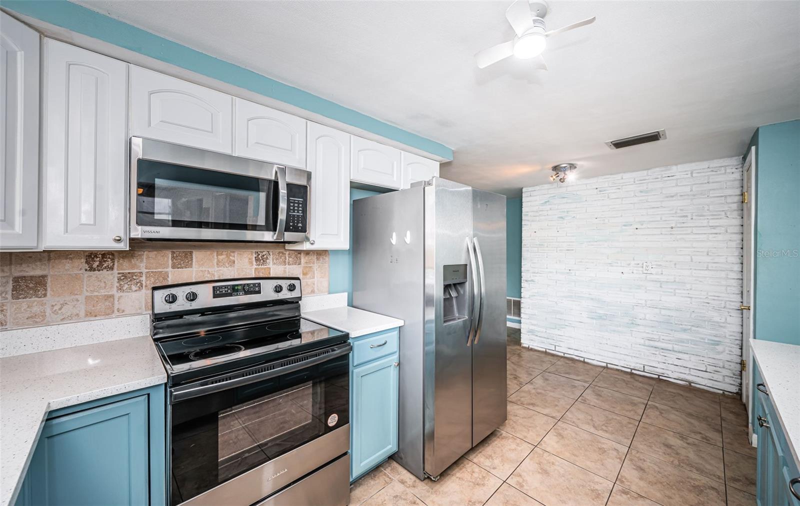 Image 22 of 66 For 3627 Grayton Drive
