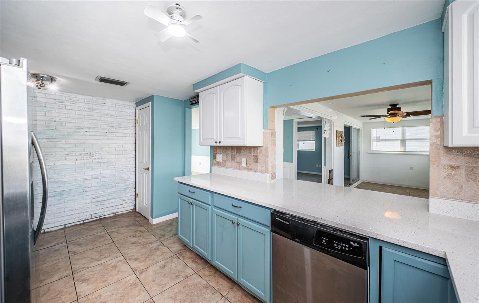 Image 23 of 66 For 3627 Grayton Drive
