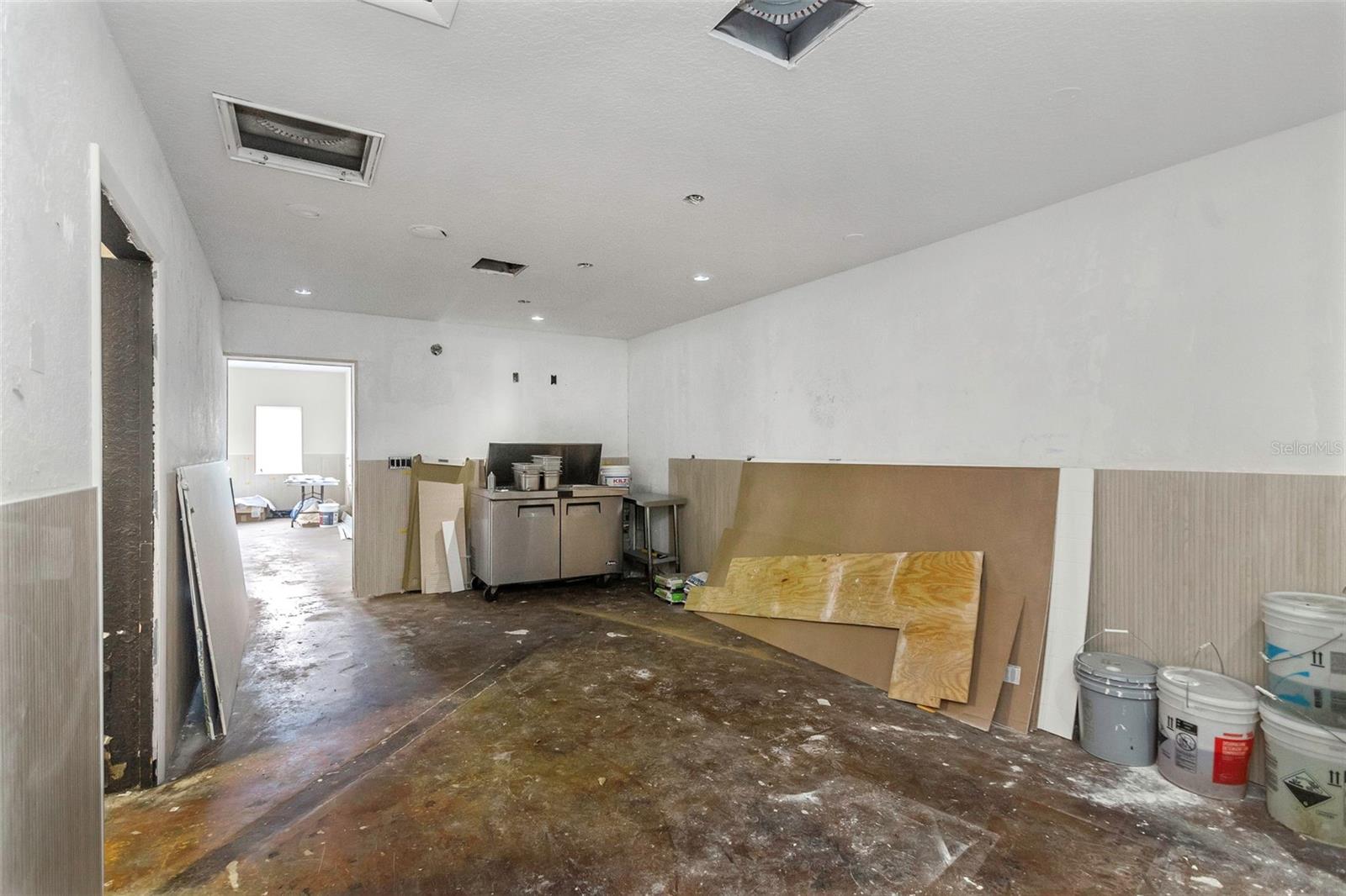 Image 14 of 81 For 6305 Gulf Boulevard