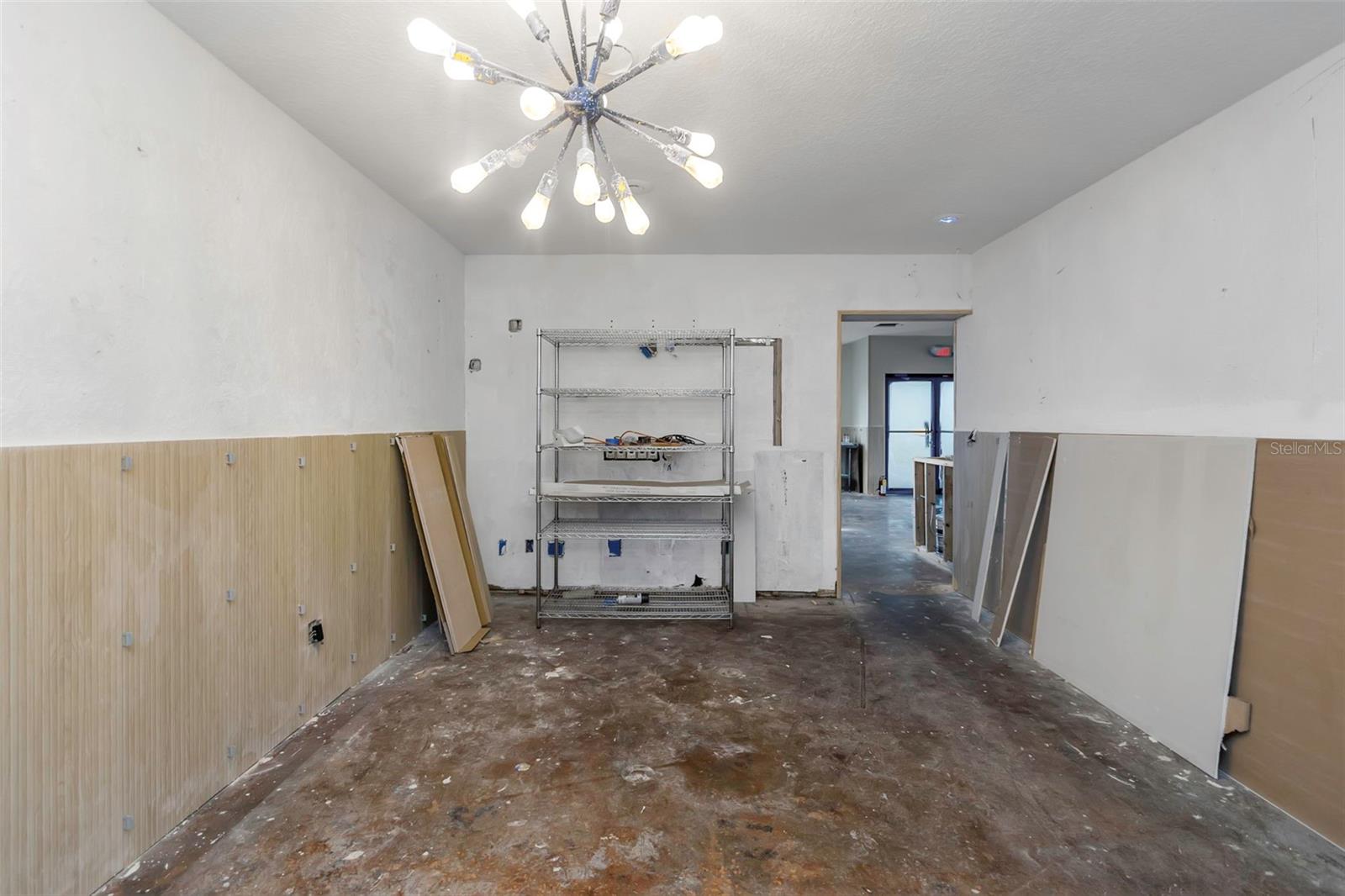 Image 27 of 81 For 6305 Gulf Boulevard