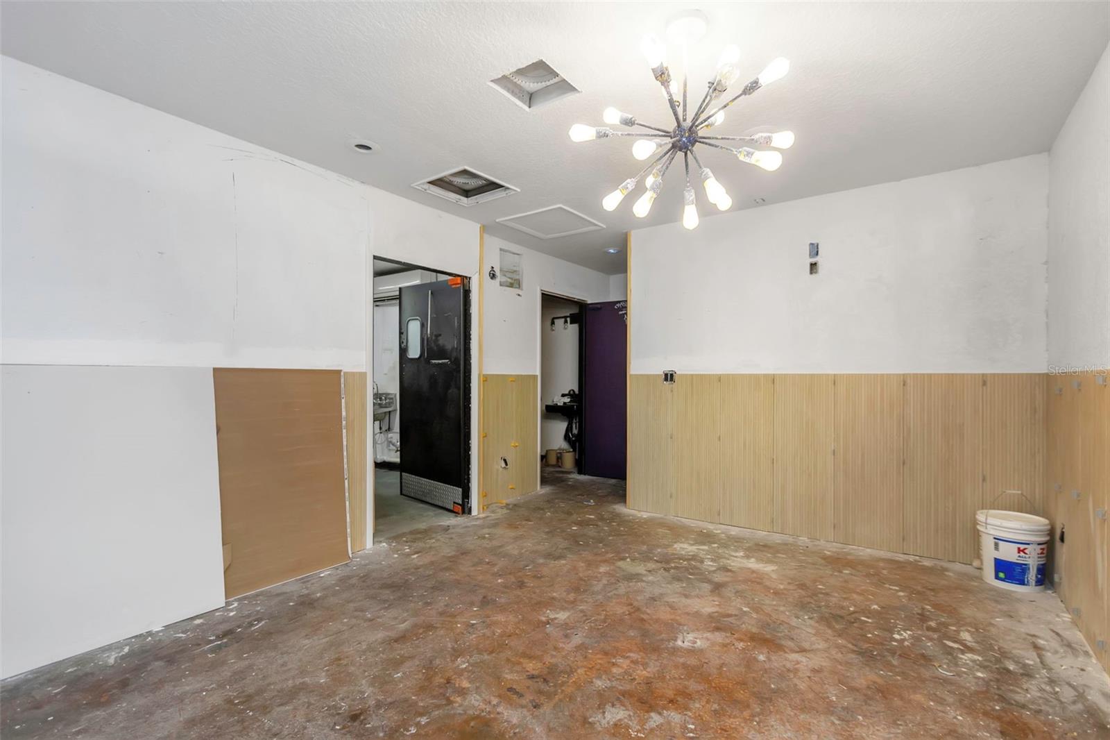 Image 28 of 81 For 6305 Gulf Boulevard
