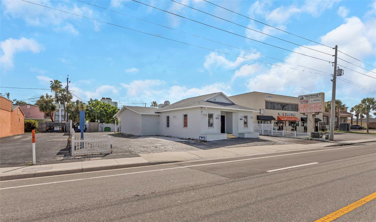 Image 37 of 81 For 6305 Gulf Boulevard