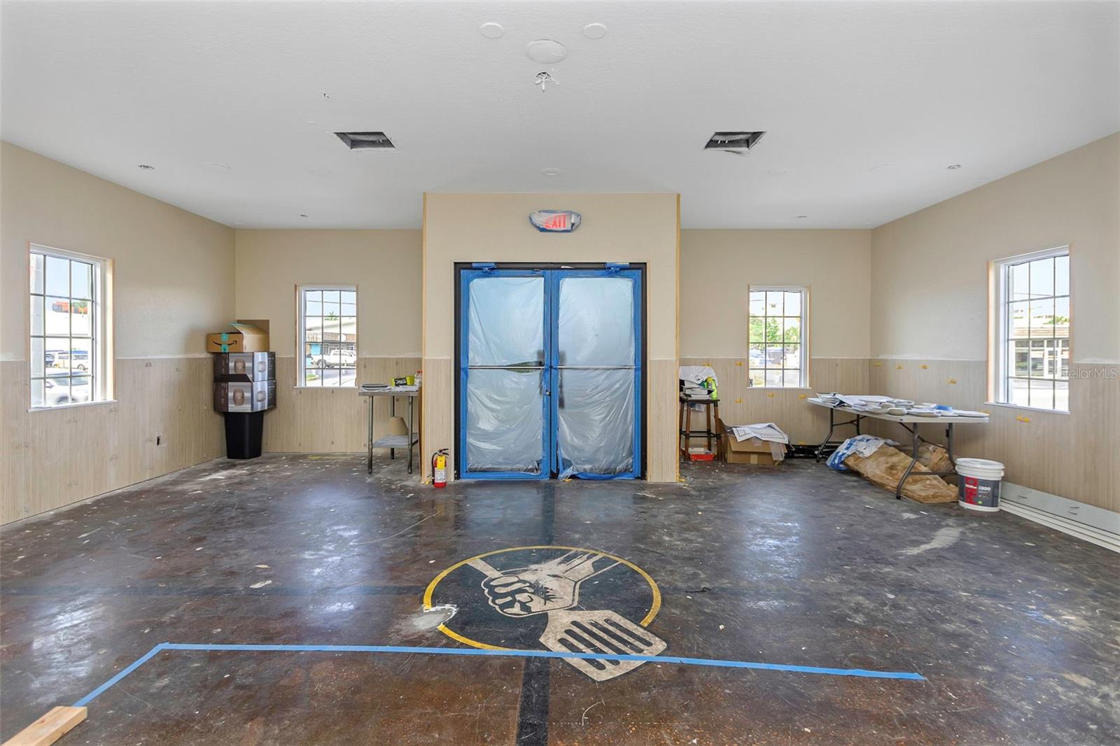 Image 7 of 81 For 6305 Gulf Boulevard