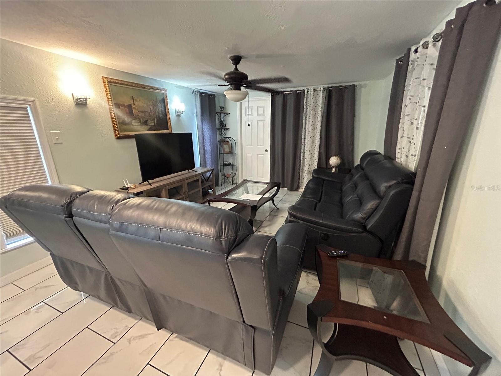 Listing photo id 5 for 911 Marjorie Avenue