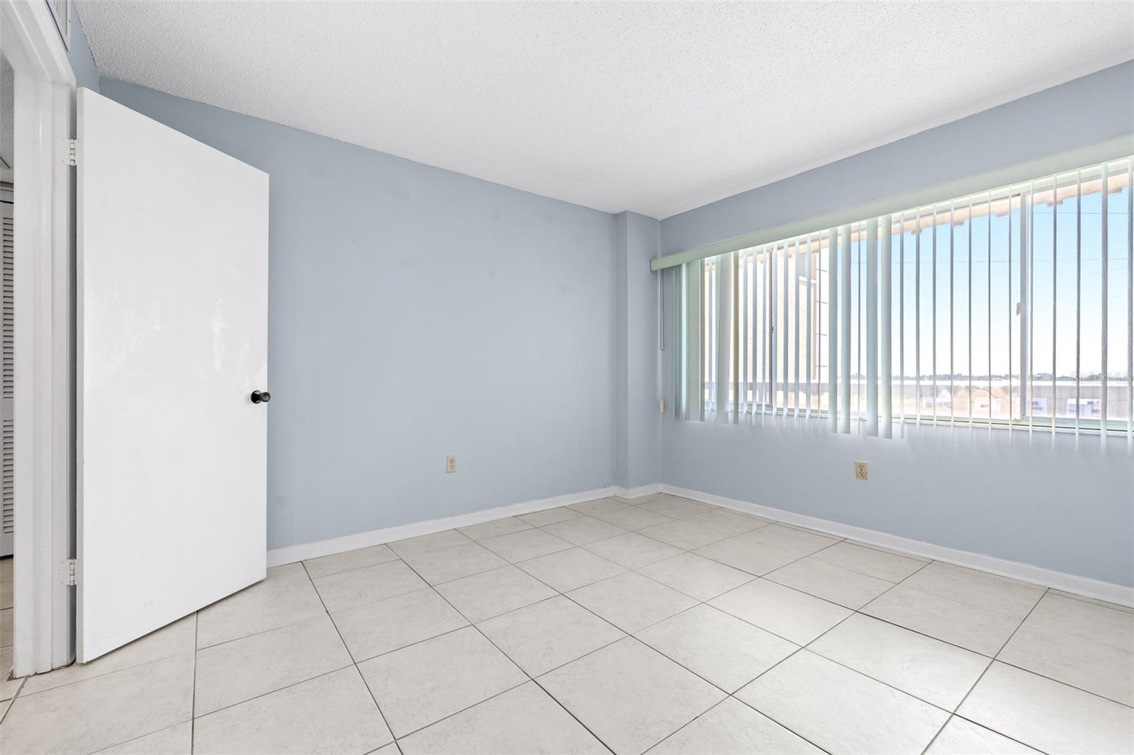 Image 34 of 51 For 8950 Park Boulevard 609