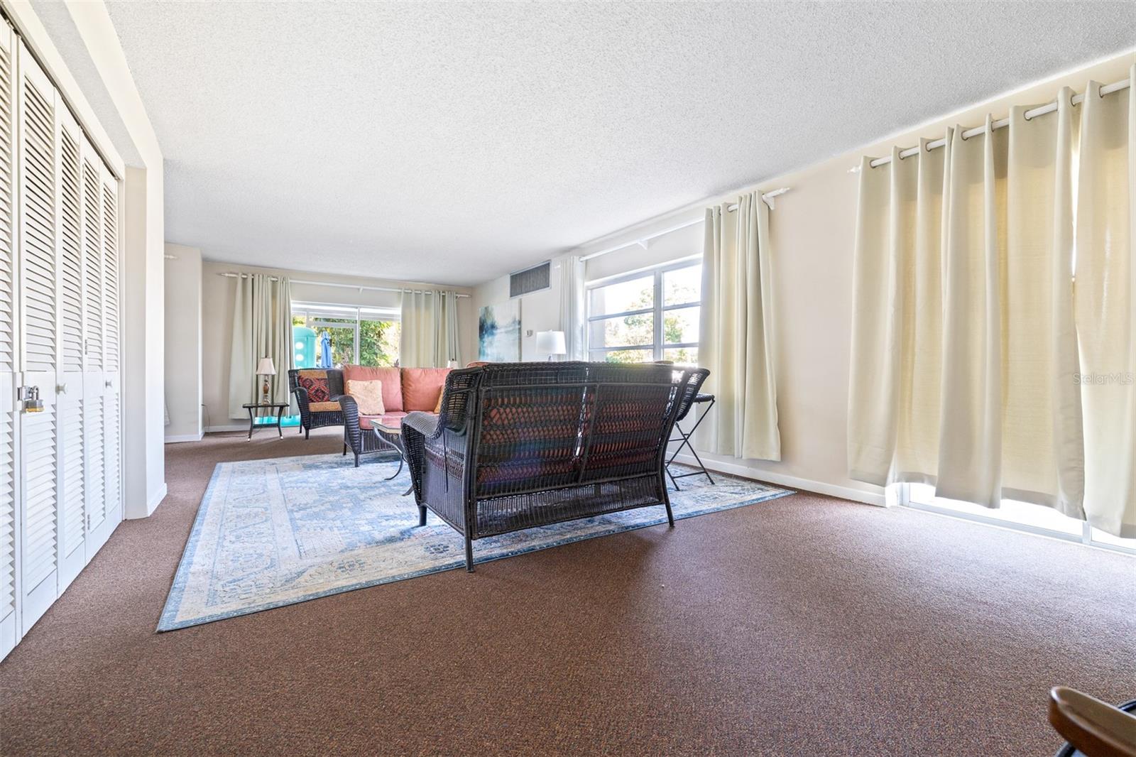 Image 47 of 51 For 8950 Park Boulevard 609