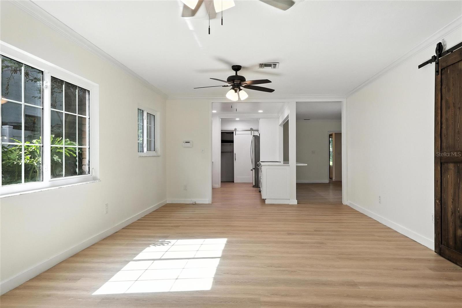Image 10 of 29 For 456 Marmora Avenue