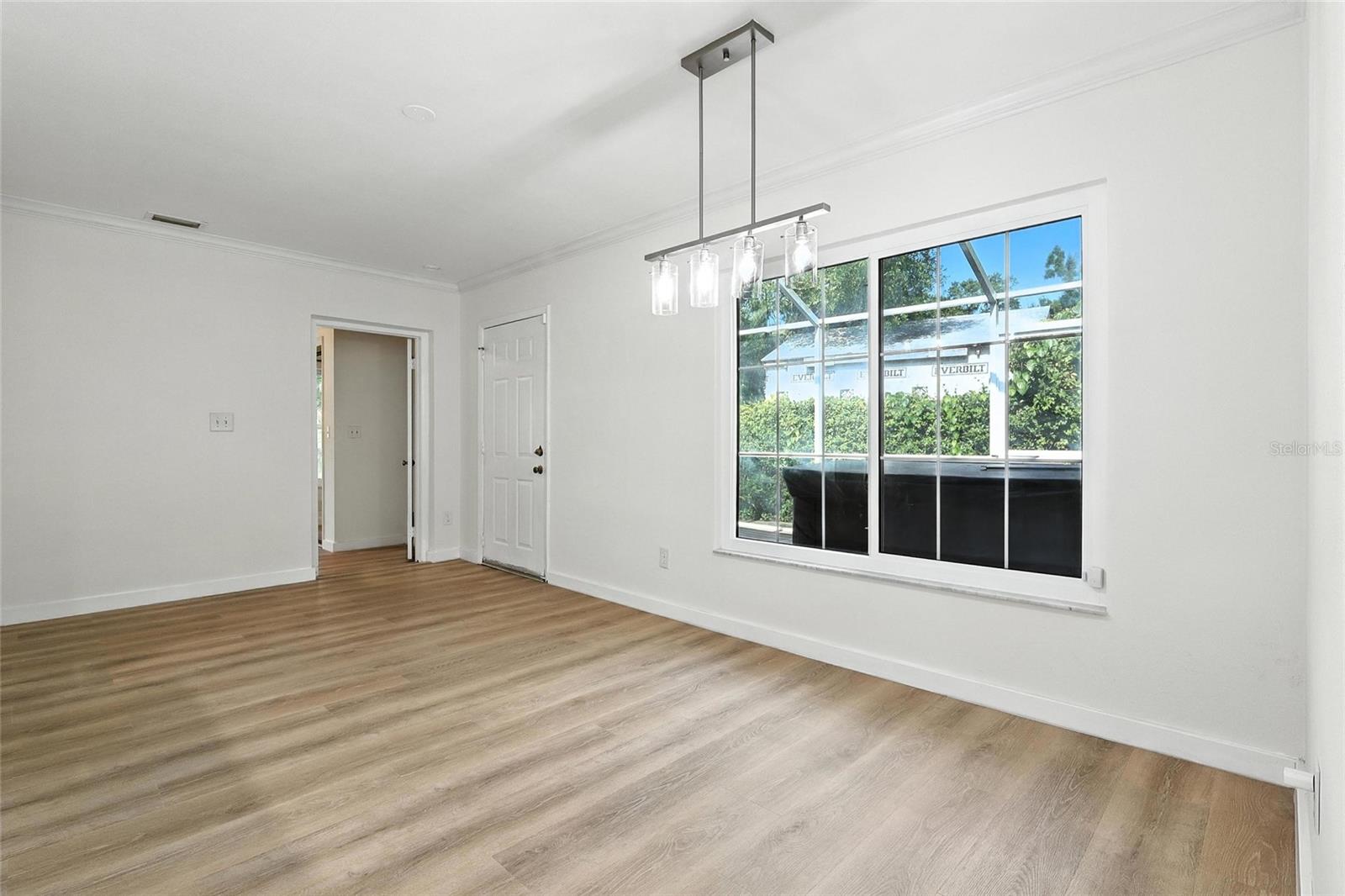 Image 15 of 29 For 456 Marmora Avenue