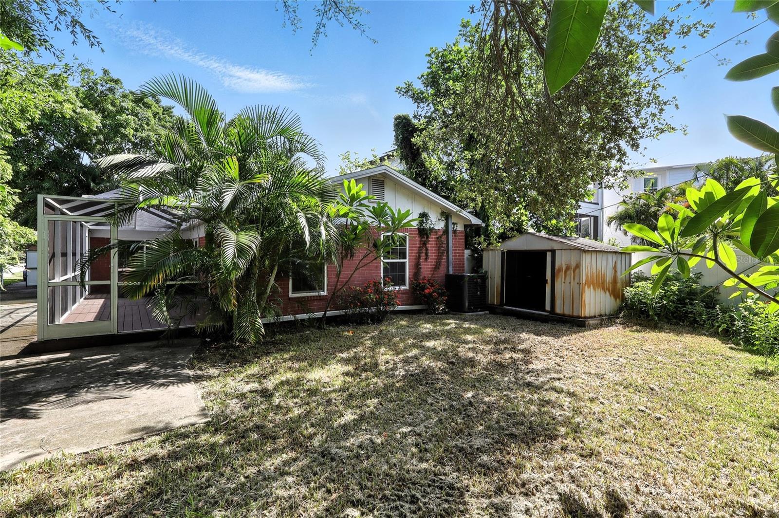 Image 23 of 29 For 456 Marmora Avenue